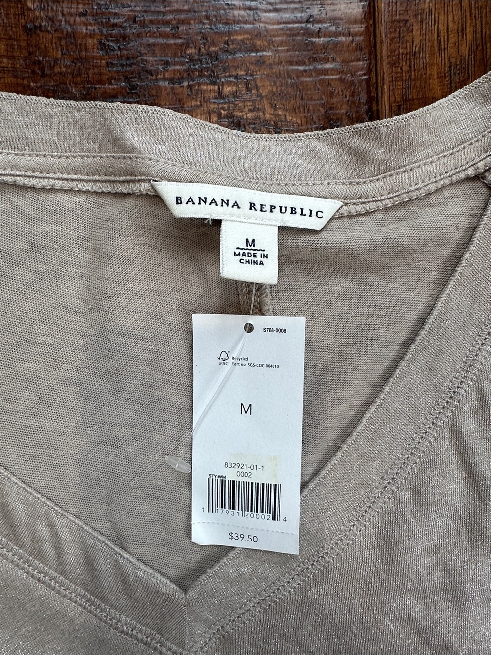 Banana Republic Taupe V-Neck Short Sleeve Tee - Picture 2 of 10